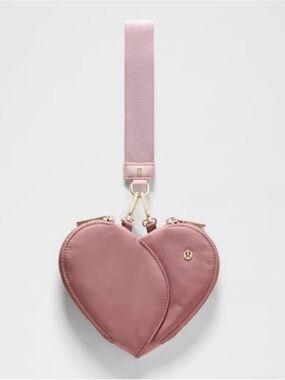 Lululemon Dual Pouch Wristlet *Heart